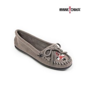 Minnetonka Thunderbird II Moccasin, EUC, 8